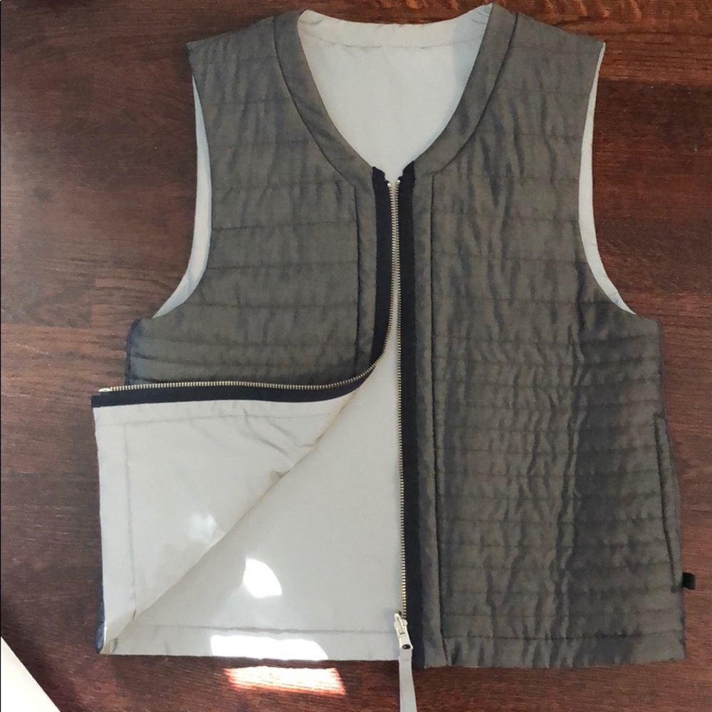 Reversible Lululemon Reflector Vest Size 6